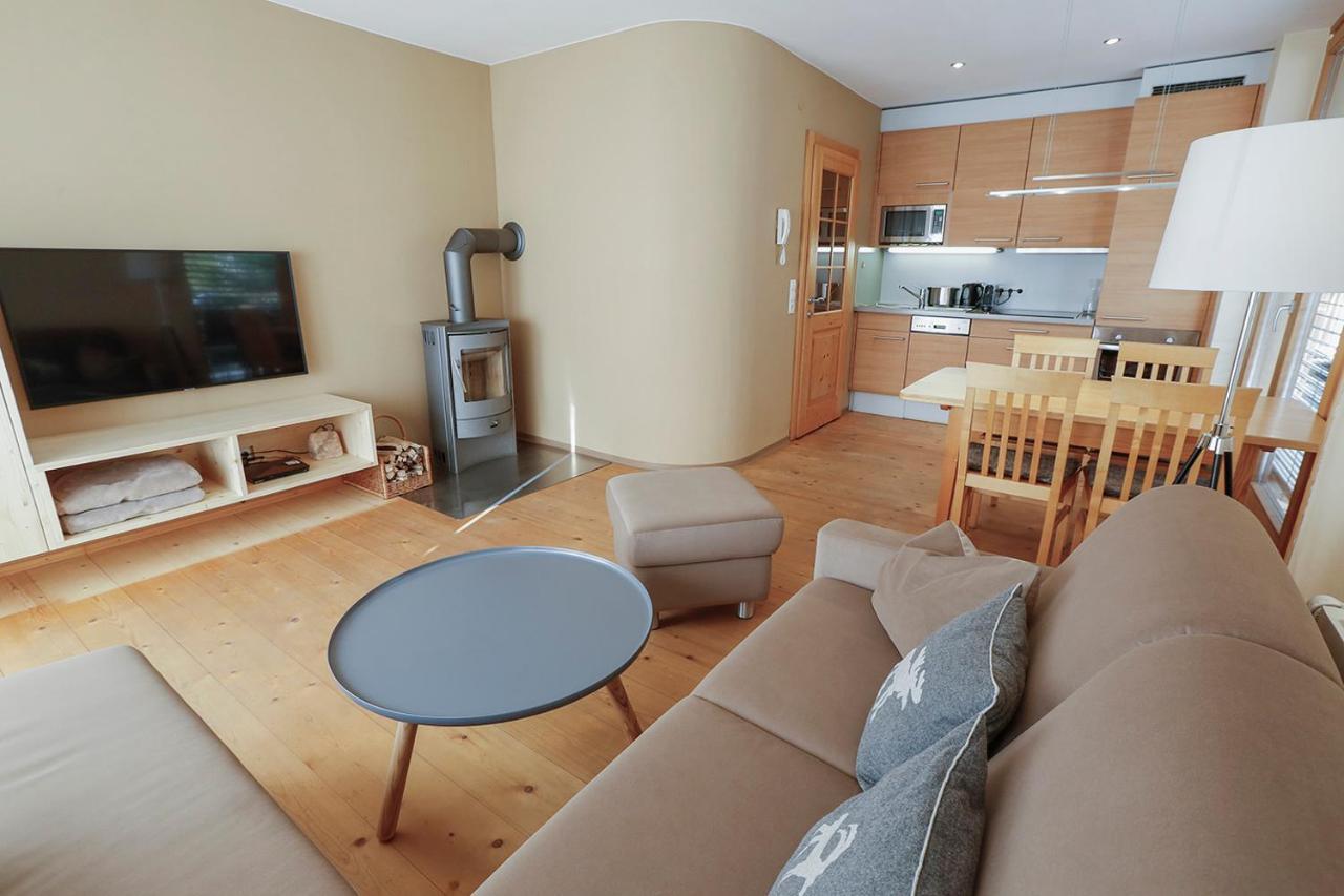 שרונס Chalet Christl Panorama Appartements מראה חיצוני תמונה